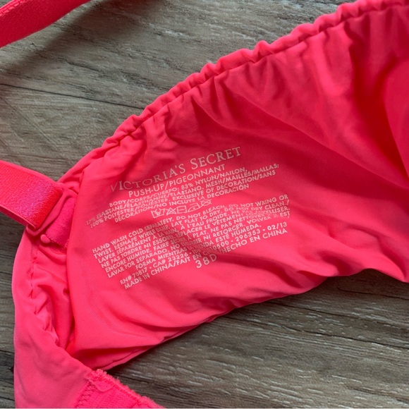 Victoria Secret Neon Push Up Bra - Picture 9 of 12